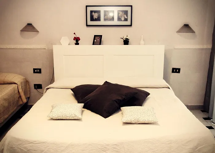 Hotel Luna Rossa Naples