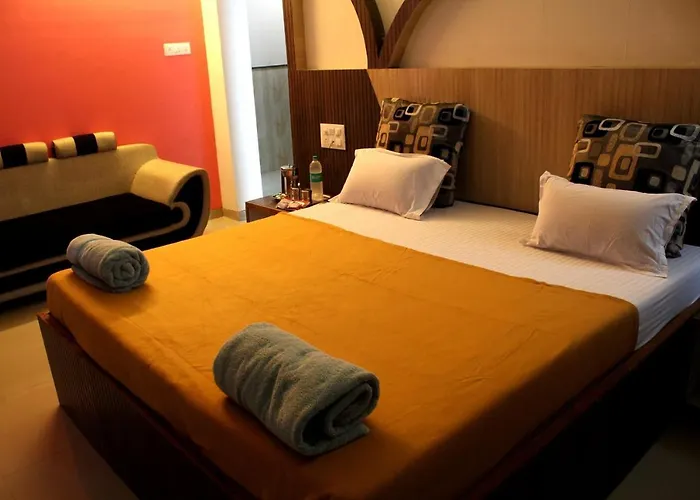 Malhar Palace Hotel Shirdi