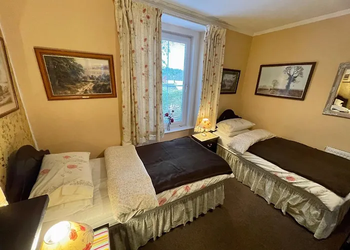 Apsley Villa Guest House. Cirencester
