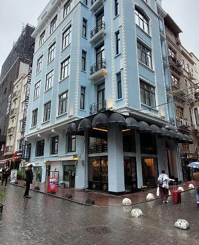 Boss To Hotel Taksim