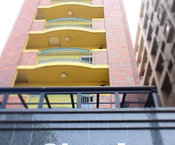 Step Inn Shin-Osaka Higashiguchi