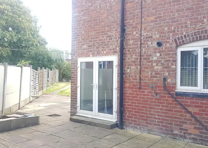 Double Bedroom In Withington, M20. 1 Db Bed, Rm 1 Manchester