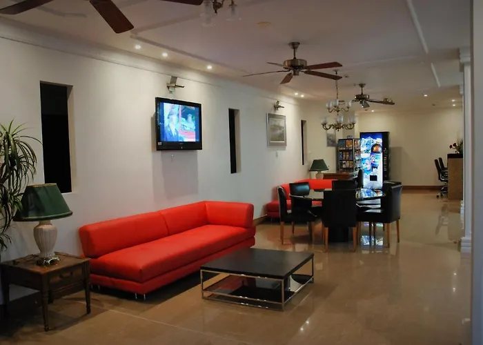 Astor Metropole Hotel