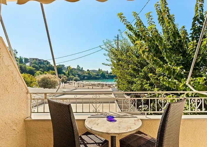 Kalogria Aparthotel Stoúpa