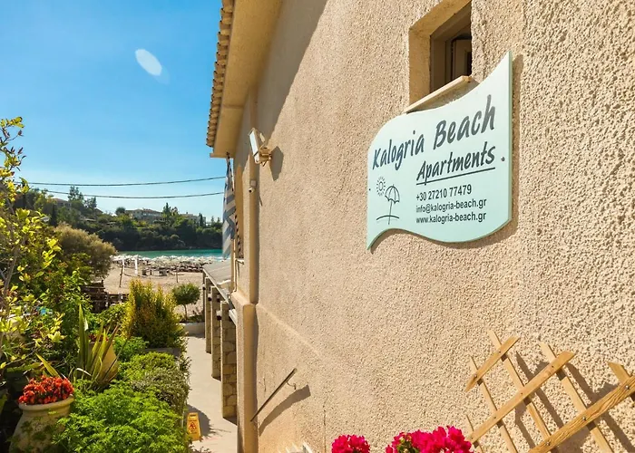 Kalogria Aparthotel Stoúpa