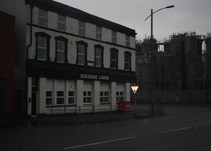 Dockside Lodge