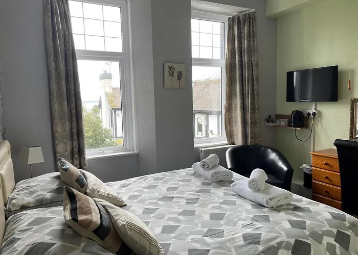 Tudor Court Guest House
