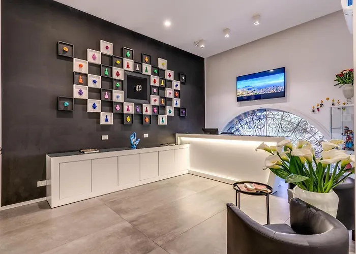 Gallery Suite Naples