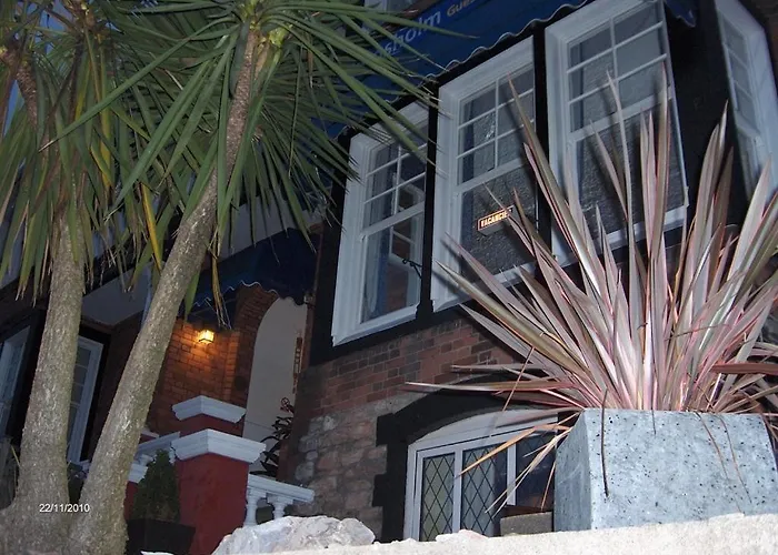 Kingsholm Guest House