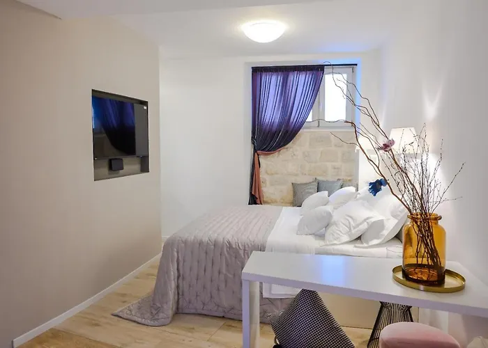 Diocletian Luxury Room