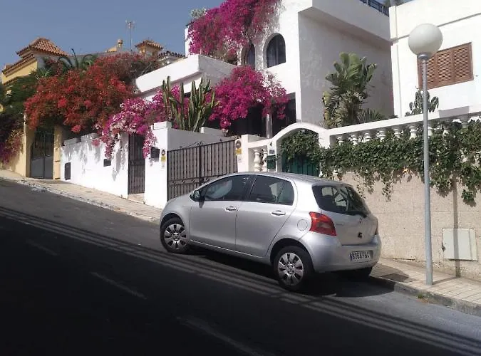 VV Las Buganvillas MASPALOMAS - Cocina y habitaciones con baños privados