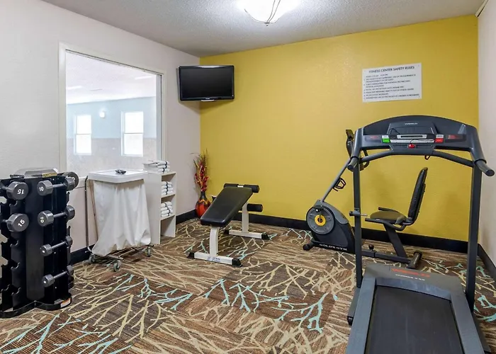 Quality Suites Kansas City International Airport