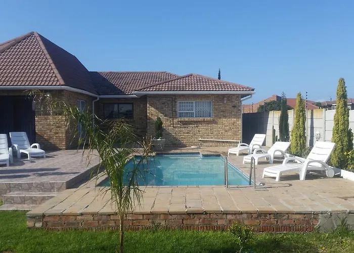 Ebenezer Guesthouse Bluewater Bay Port Elizabeth