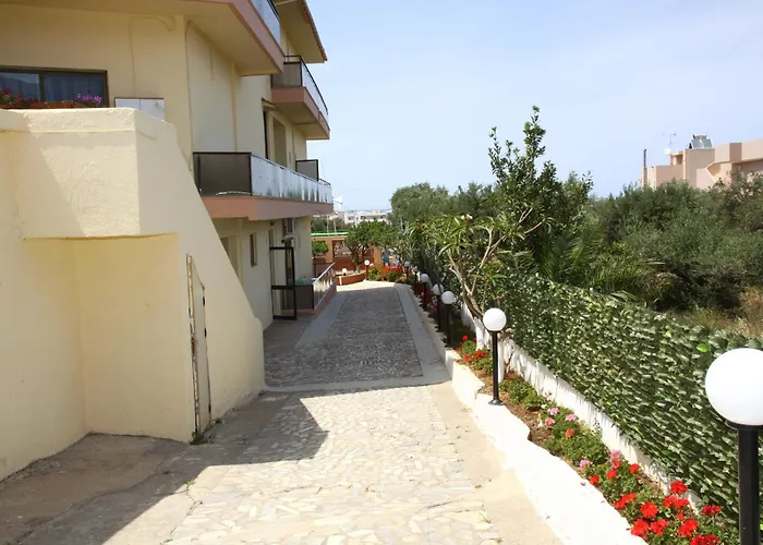 Triton Garden Hotel