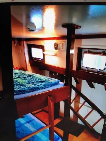Schiff AHOY, Hotelschiff, Hausboot, Boot, Passagierschiff Stuttgart