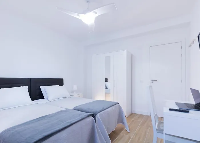 Las Palmas Smart Rooms
