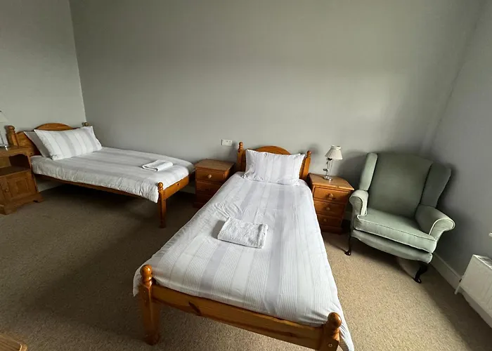 The Elms Guest House Bristol