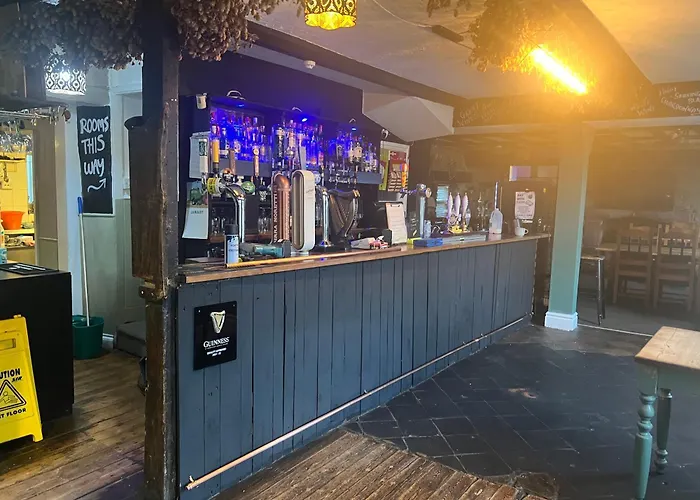 Crosskeys Inn Guest Rooms In Wye Valley Goodrich