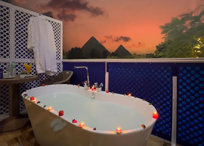 Turquoise Pyramids & Grand Egyptian Museum View Hotel Kafret el-Gabal