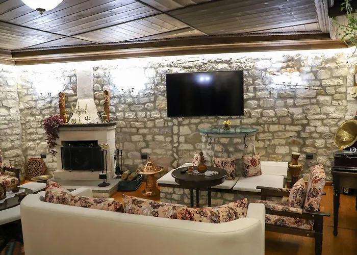 Villa Oda Tomori Berati