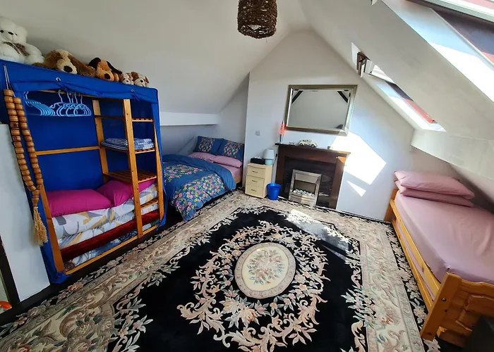 Large Private Room In Biddulph-Stoke On Trent