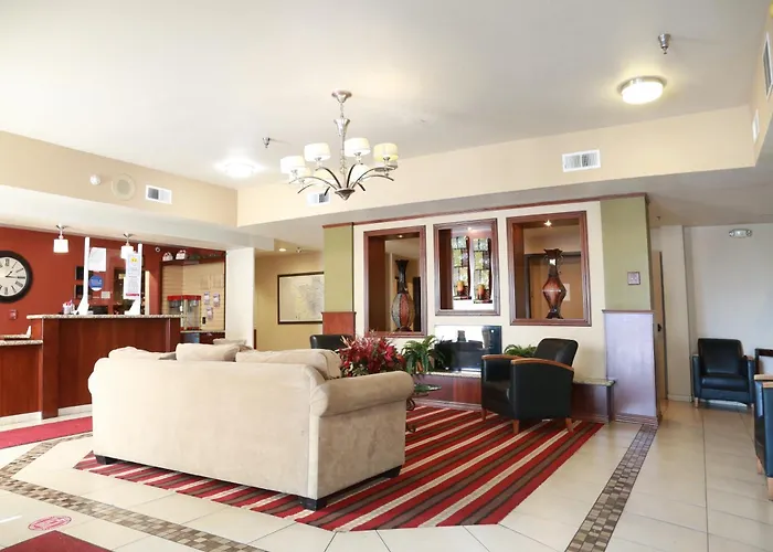 Hotel Ramada By Wyndham Fresno Northwest