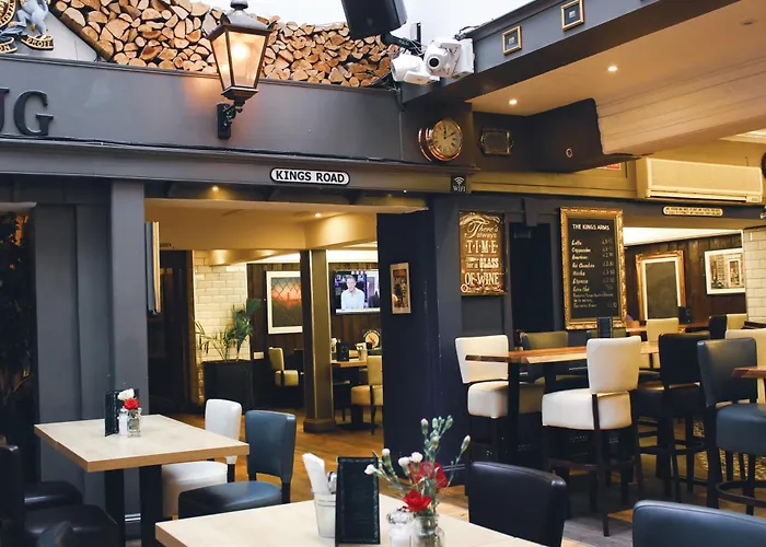 The Kings Arms Hotel Swindon