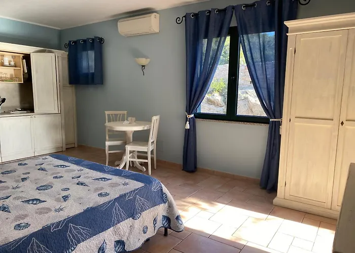 Hotel Villa Del Parco La Maddalena 