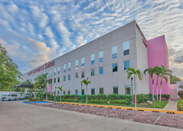 City Express Suites By Marriott Playa Del Carmen