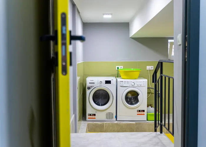 Green Cube Capsule Hostel