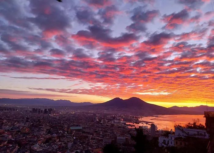 L'Atelier Vedi Napoli ai tuoi piedi