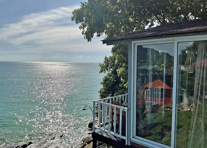 The Cobble Beach Hotel- Phi Phi Island