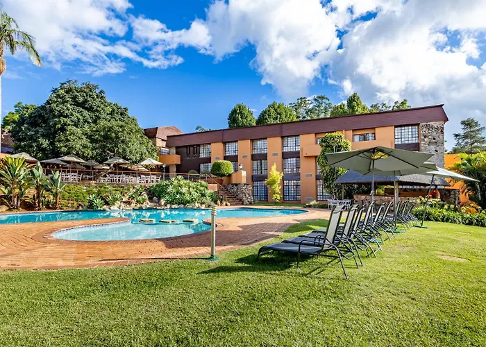 African Sky Hotels - Pine Lake Inn White River