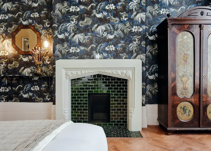 The Black Lion Pub & Boutique Guesthouse