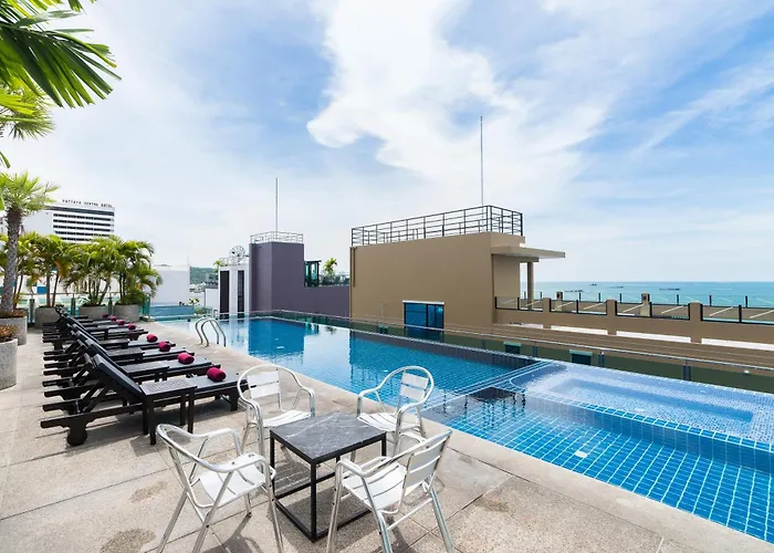Sea Me Spring Too Hotel Pattaya
