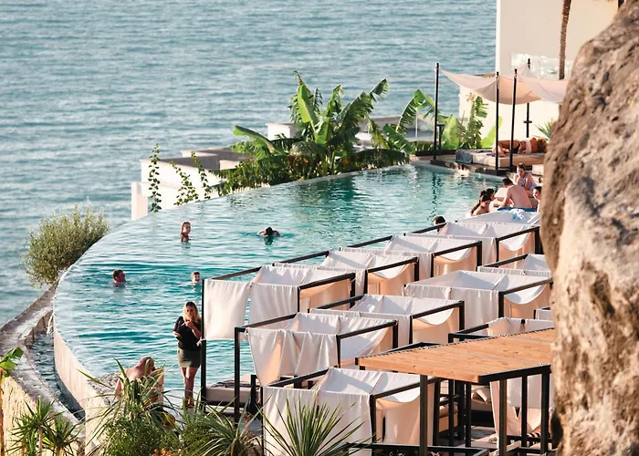 Nobus Hotel & Spa Radhimë