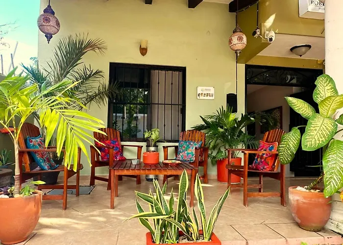 El Roble Hotel
