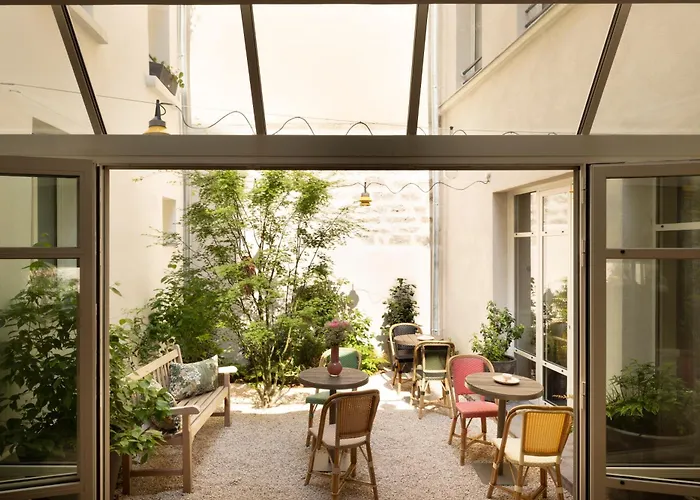 Hotel Beaumarchais Paris