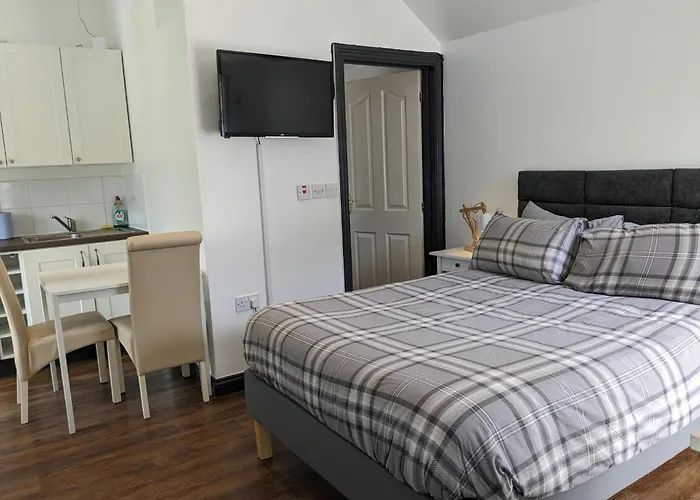 Featherbed Cottage Coventry