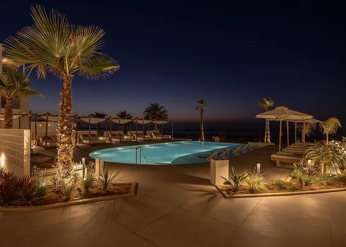 Iperion Beach Hotel