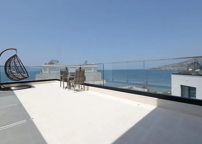 Harbour Hotel Sarandë