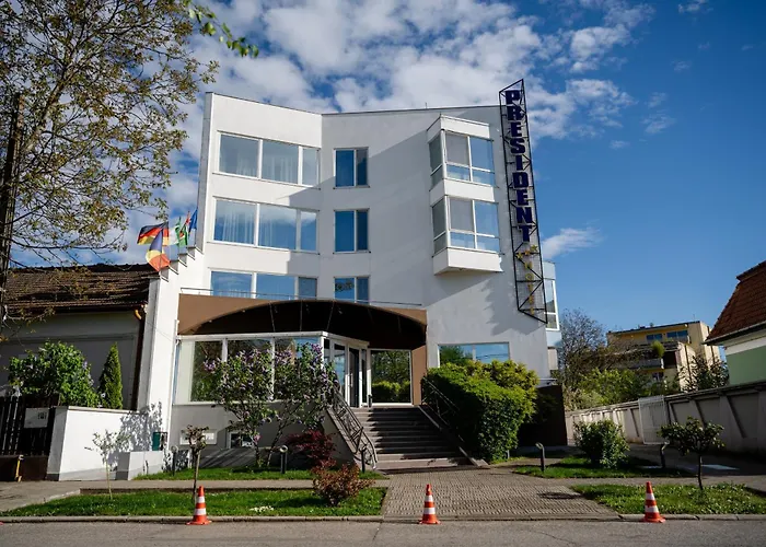 Hotel President