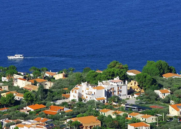 Hotel Baia Del Capitano