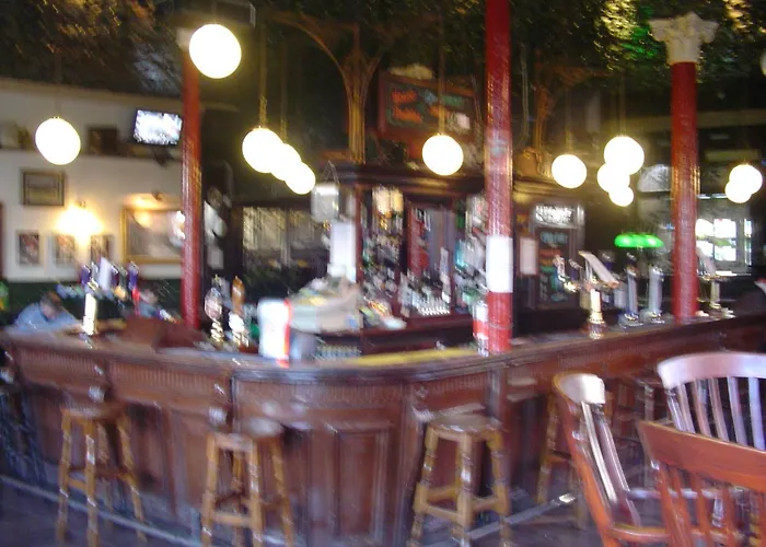 Beaconsfield Hotel