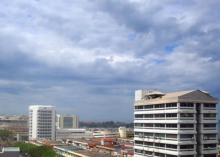 Kinabalu Daya Hotel At Gaya Street Kota Kinabalu