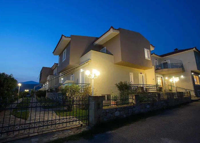 Remvi Hotel - Apartments Stoúpa