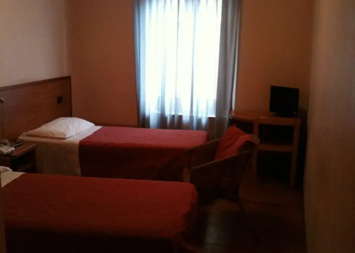 Hotel Nuovo Milán