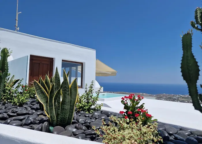 Amerisa Suites & Villa Fira 