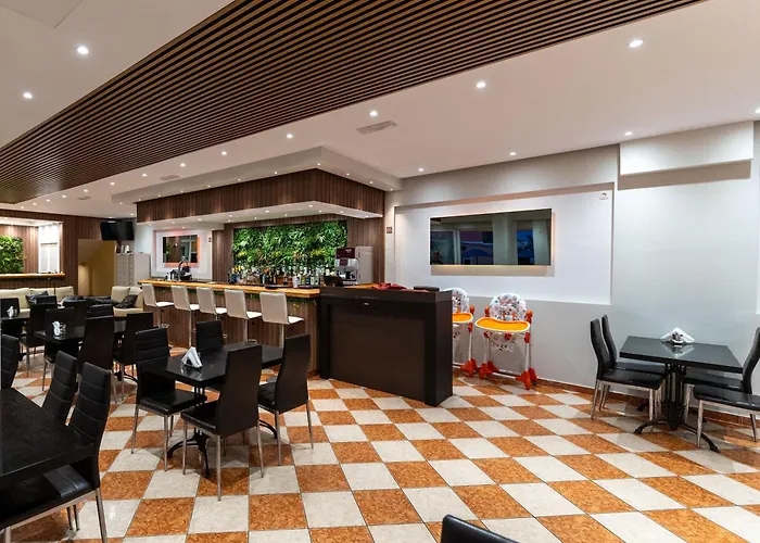 Angelina Hotel & Apartments