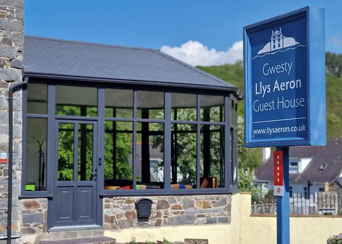 Llys Aeron "The Little Hotel"